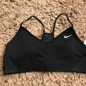 Black nike sports bra